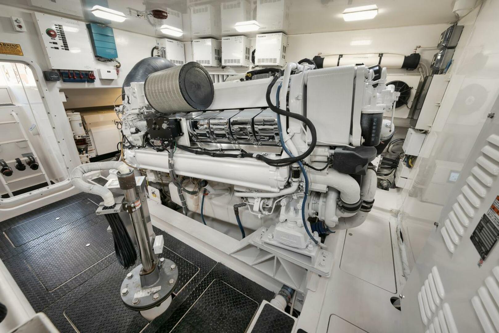 Slide: The Image of 2010 Viking 82 Convertible SWEETUMS Engine Room - 4757462