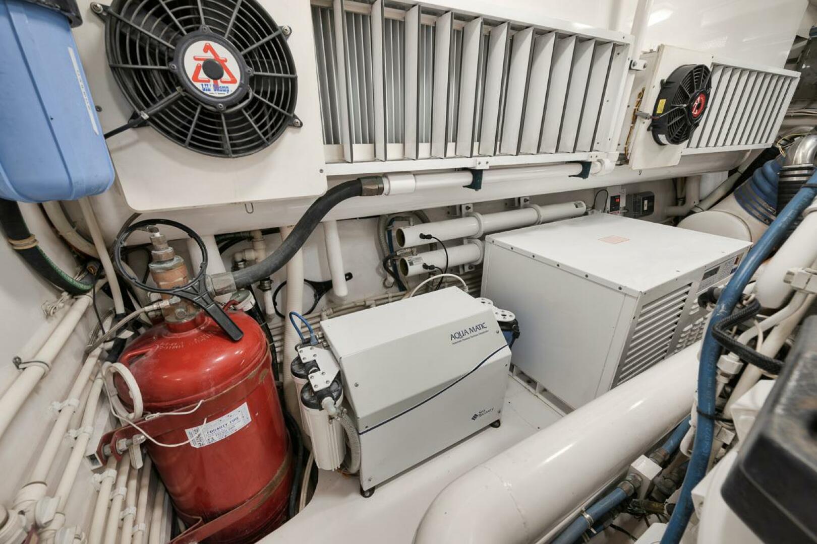 Slide: The Image of 2010 Viking 82 Convertible SWEETUMS Aquamatic Water System - 4757457