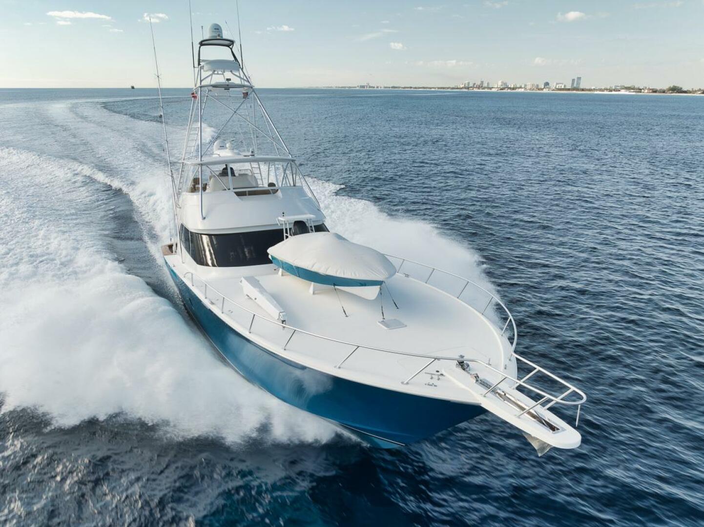 Slide: The Image of 2010 Viking 82 Convertible SWEETUMS STBD Bow - 4757445
