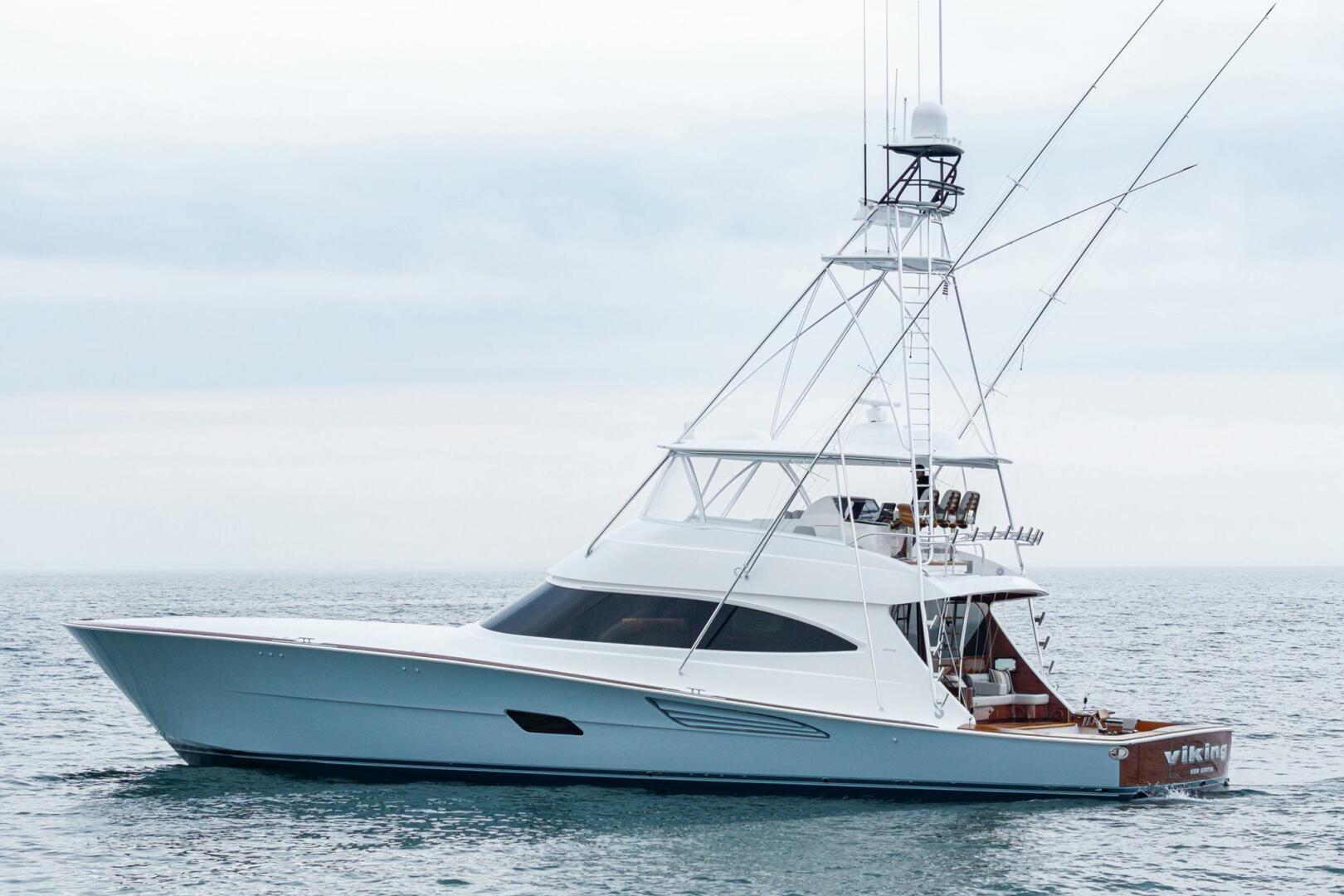Slide: The Image of Viking 82 Convertible 2026 - 4545955