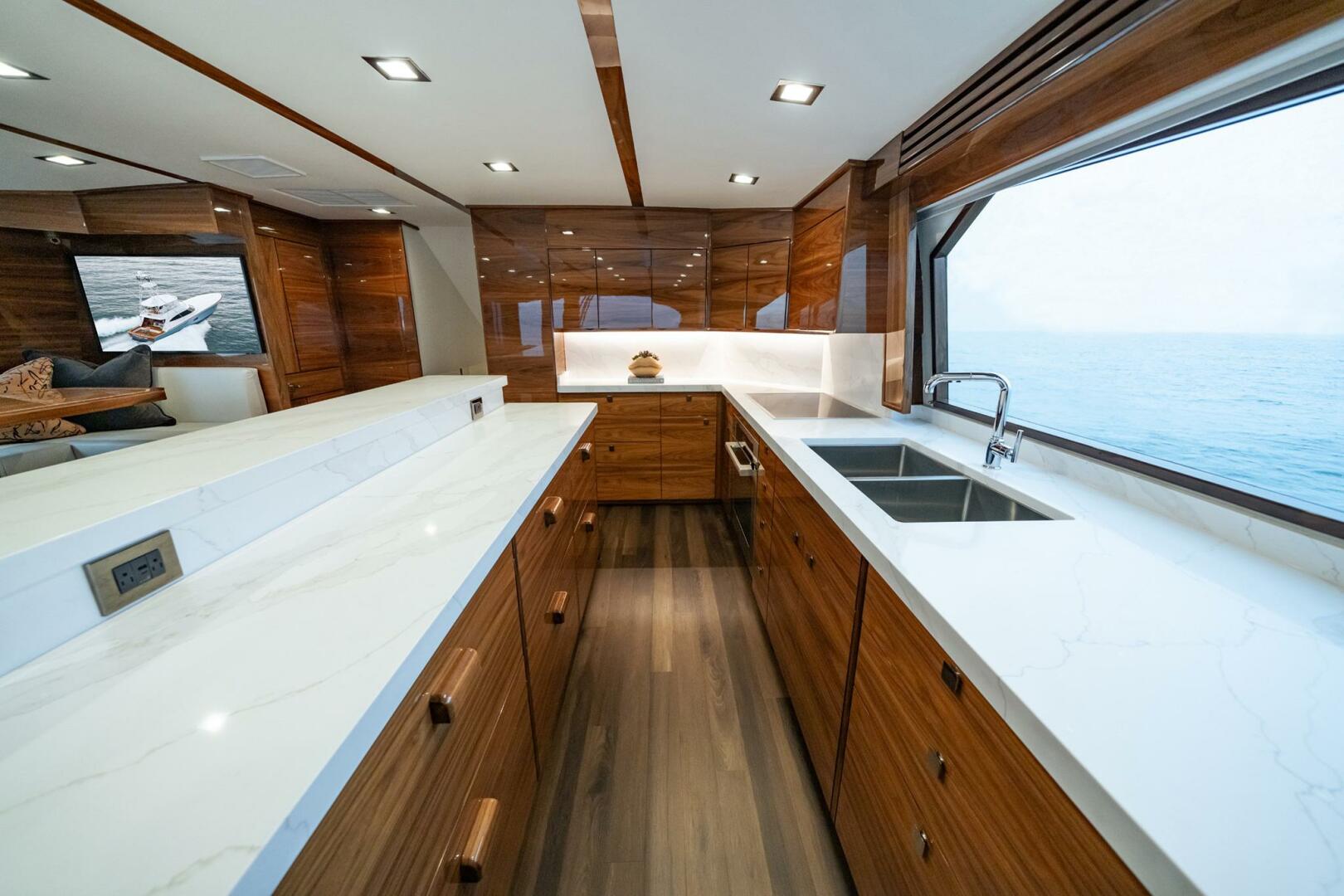 Slide: The Image of Viking 82 Convertible 2026 - 4545981