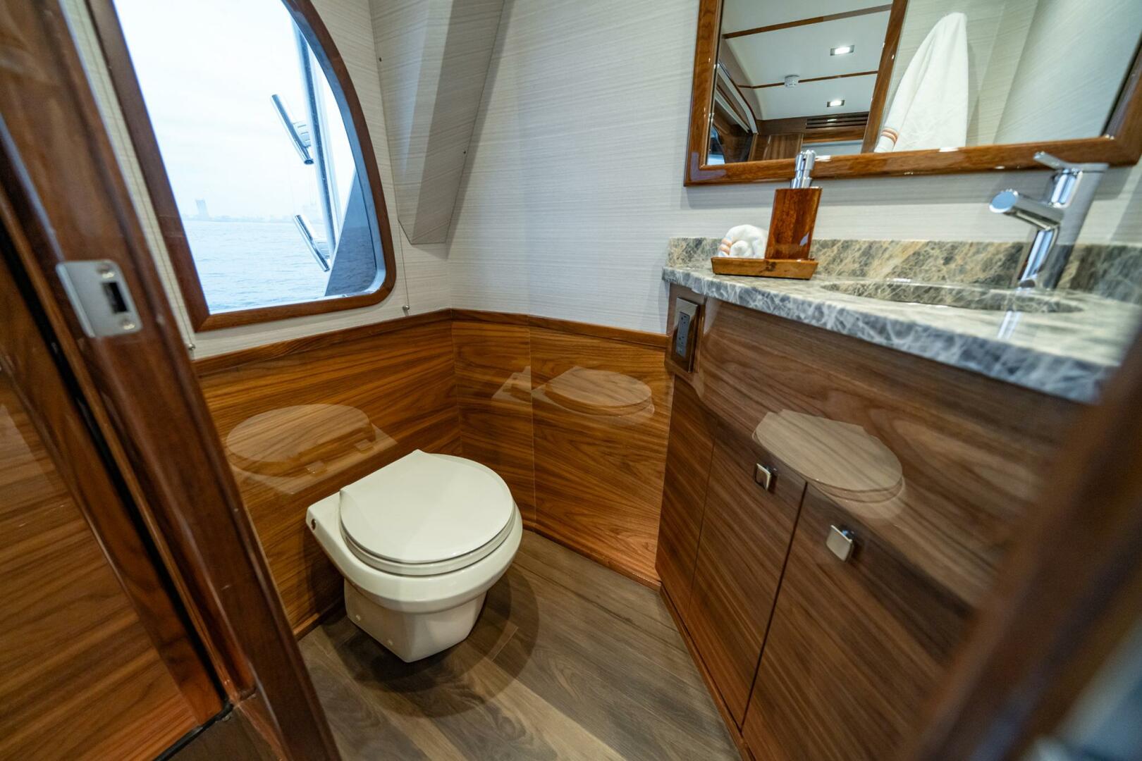 Slide: The Image of Viking 82 Convertible 2026 - 4545983