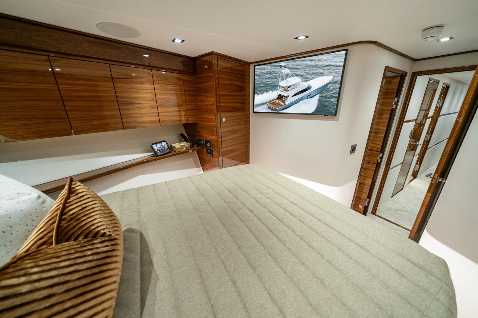 Slide: The Image of Viking 82 Convertible 2026 - 4545994