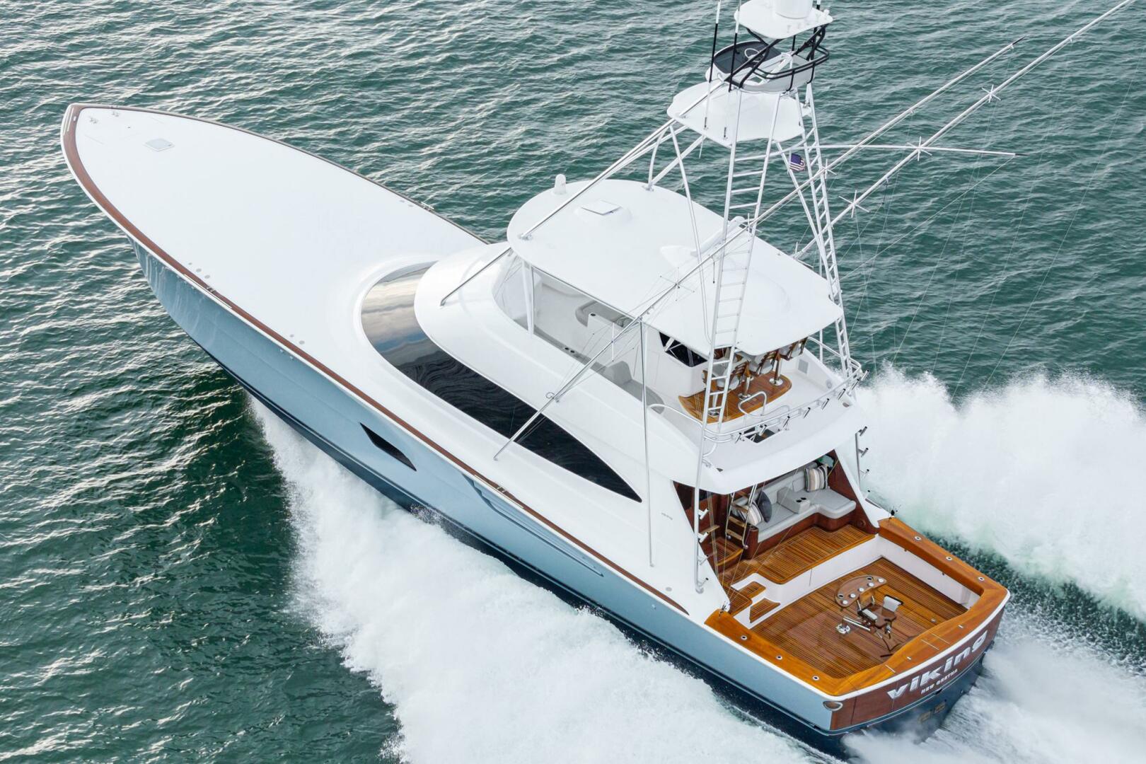 Slide: The Image of Viking 82 Convertible 2026 - 4545961