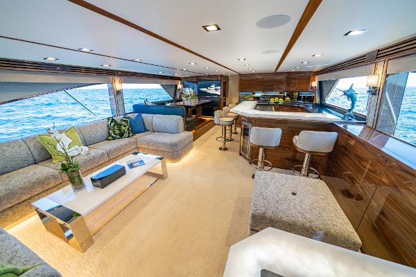 Slide: The Image of Viking 90 Convertible 2025 - 8