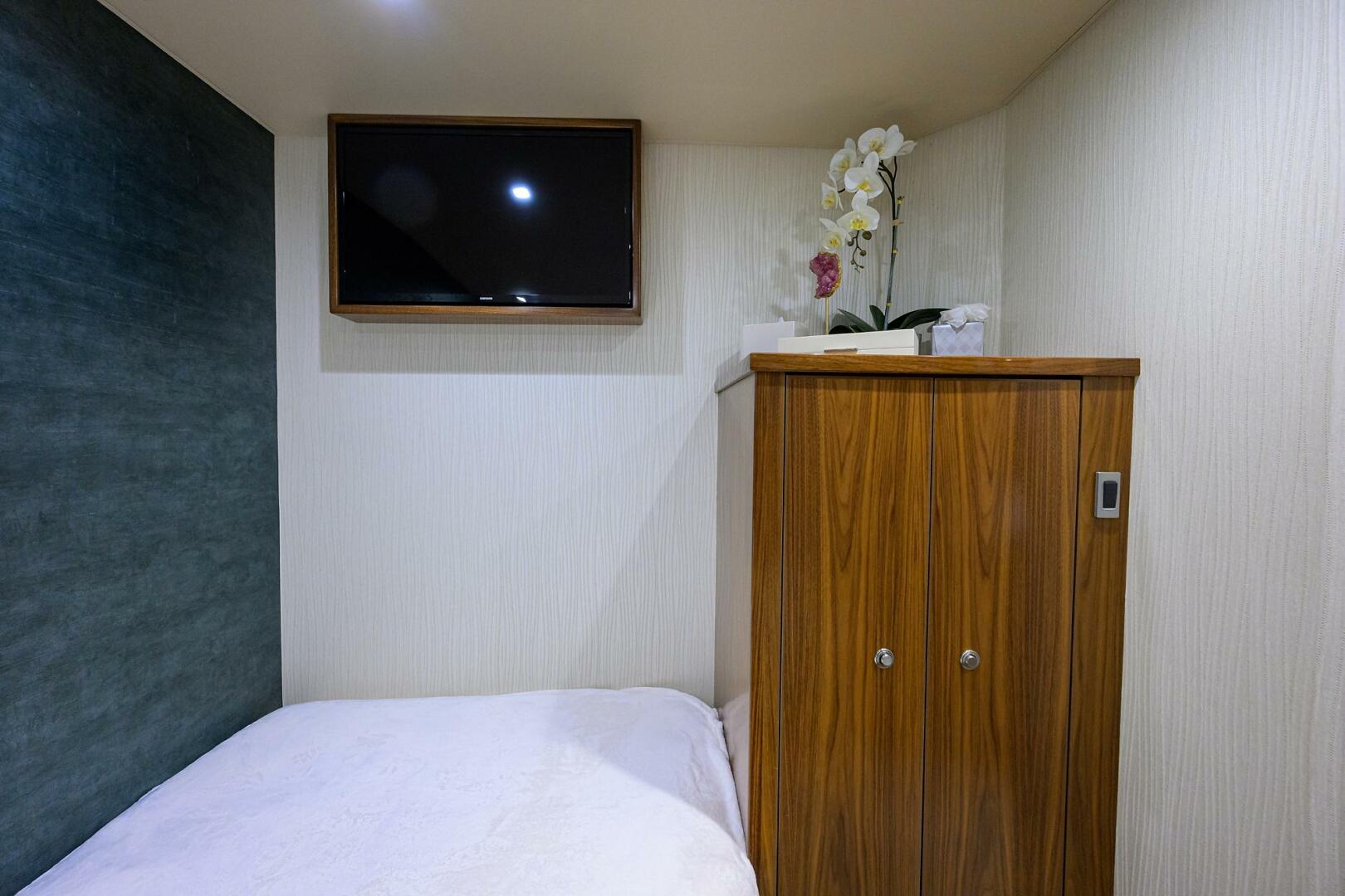 Slide: The Image of Mid Port Guest Stateroom - 4890197