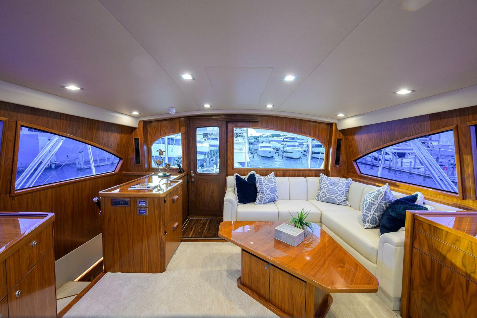 Slide: The Image of Enclosed Flybridge - 4890272