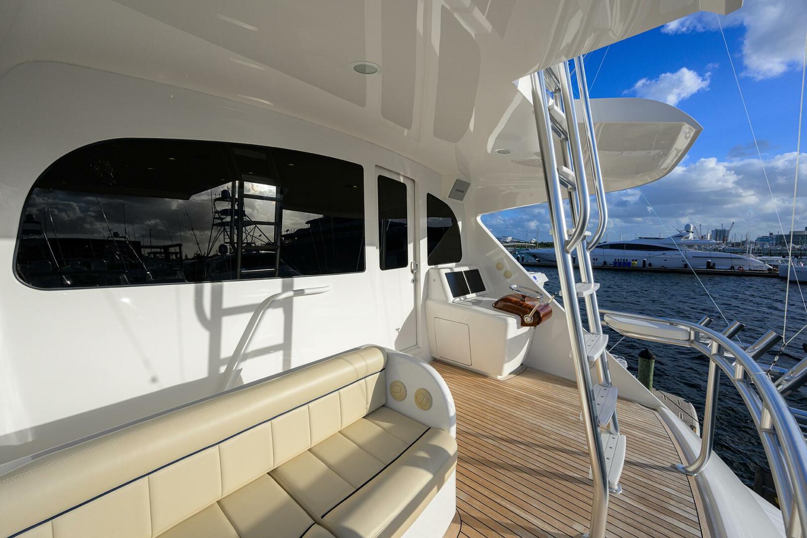 Slide: The Image of Enclosed Flybridge Aft Deck - 4890275