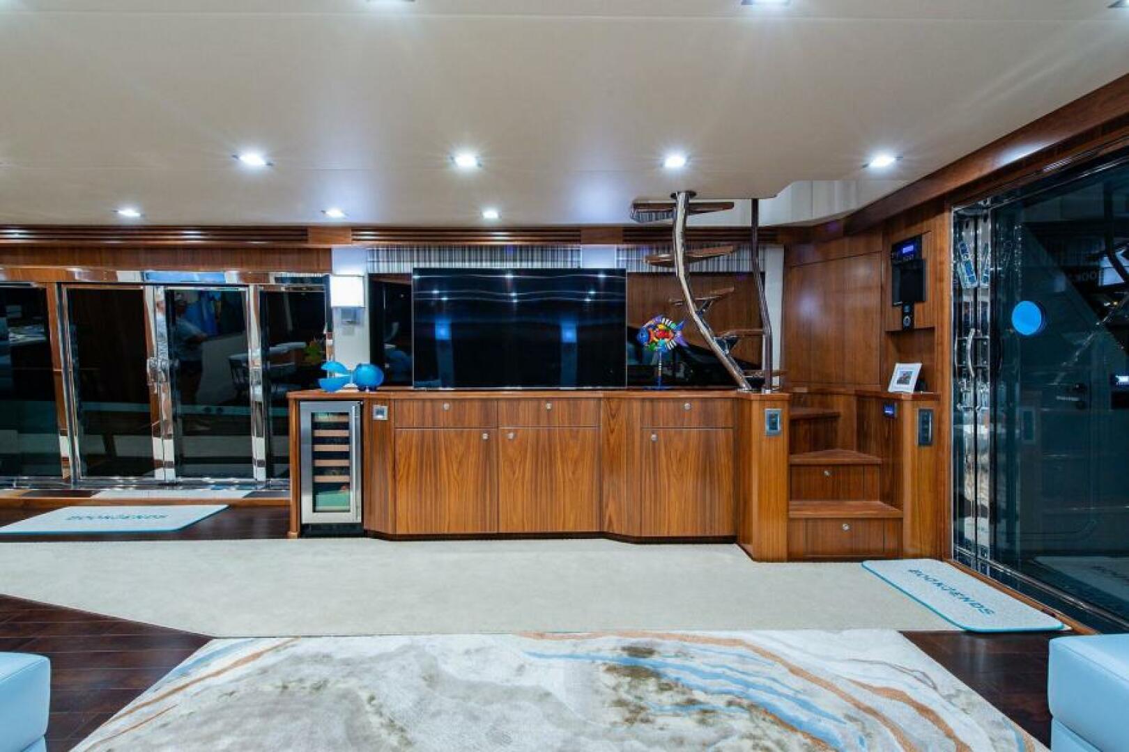 Slide: The Image of Salon Looking To Stbd. - 4558956