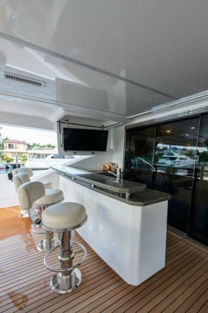 Slide: The Image of Aft Deck TV - 4559060