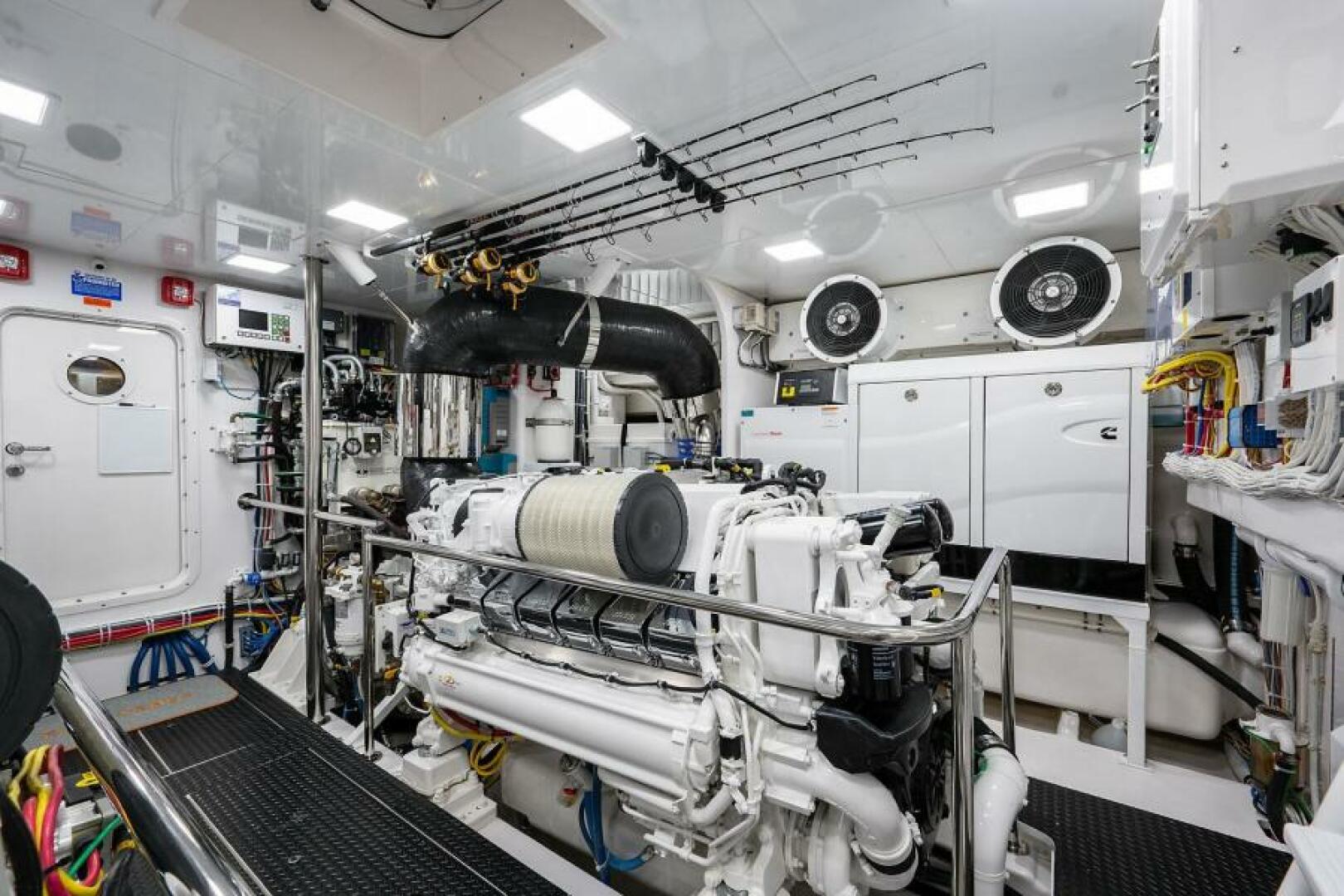Slide: The Image of Starboard Engine Looking Forward - 4559091