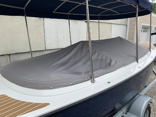 Slide: The Image of 2023 Vision Marine Technologies Fantail 217 boat with cover and canopy. - 13