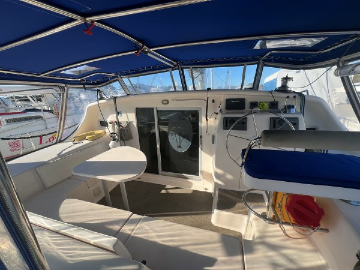 Slide: The Image of Used Sail Catamaran for sale 2001 Voyage 380 - THE WANDERFUL LIFE - 5315394