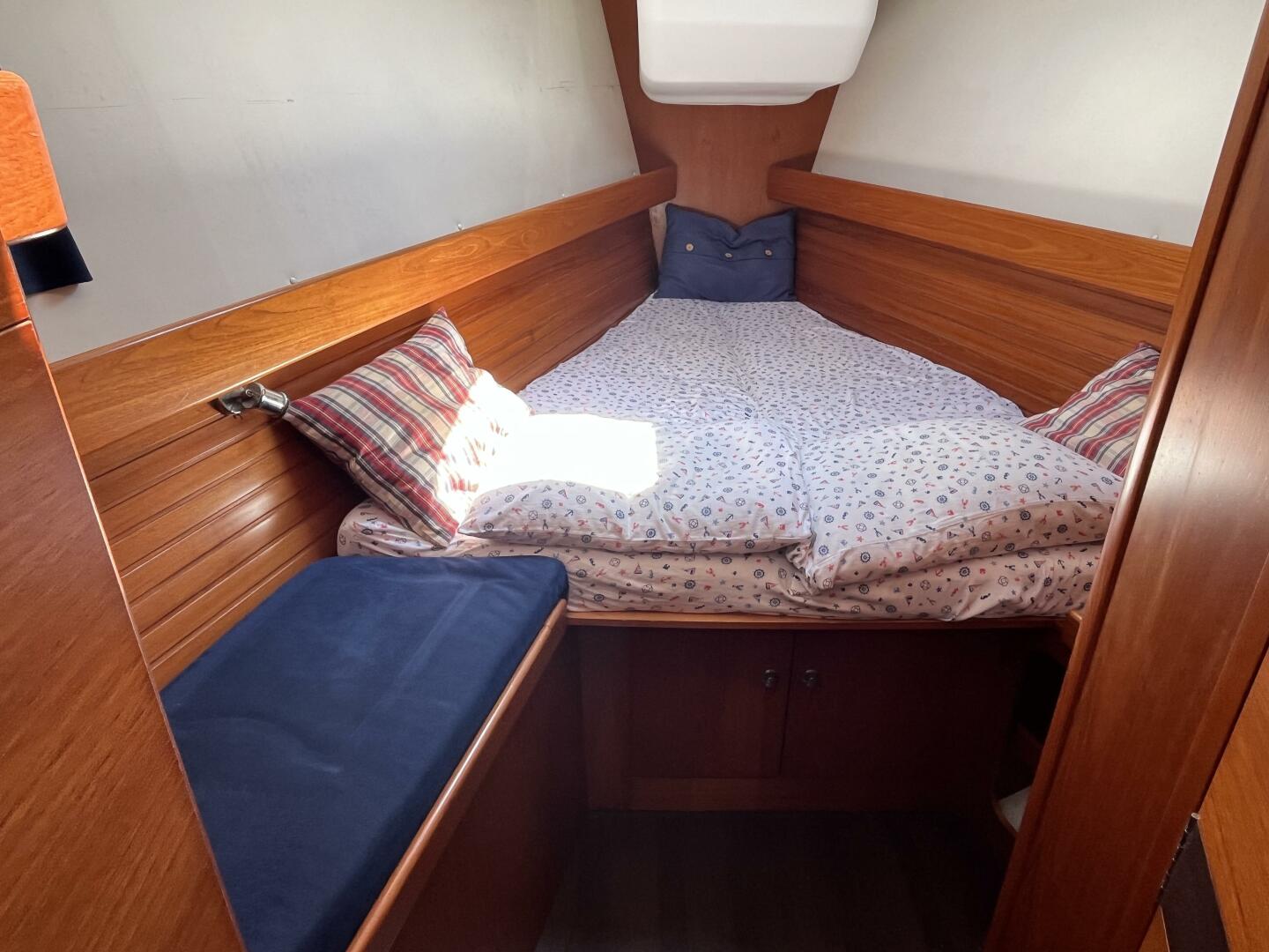 Slide: The Image of Wauquiez Pilot Saloon 41 2007 - 4580248