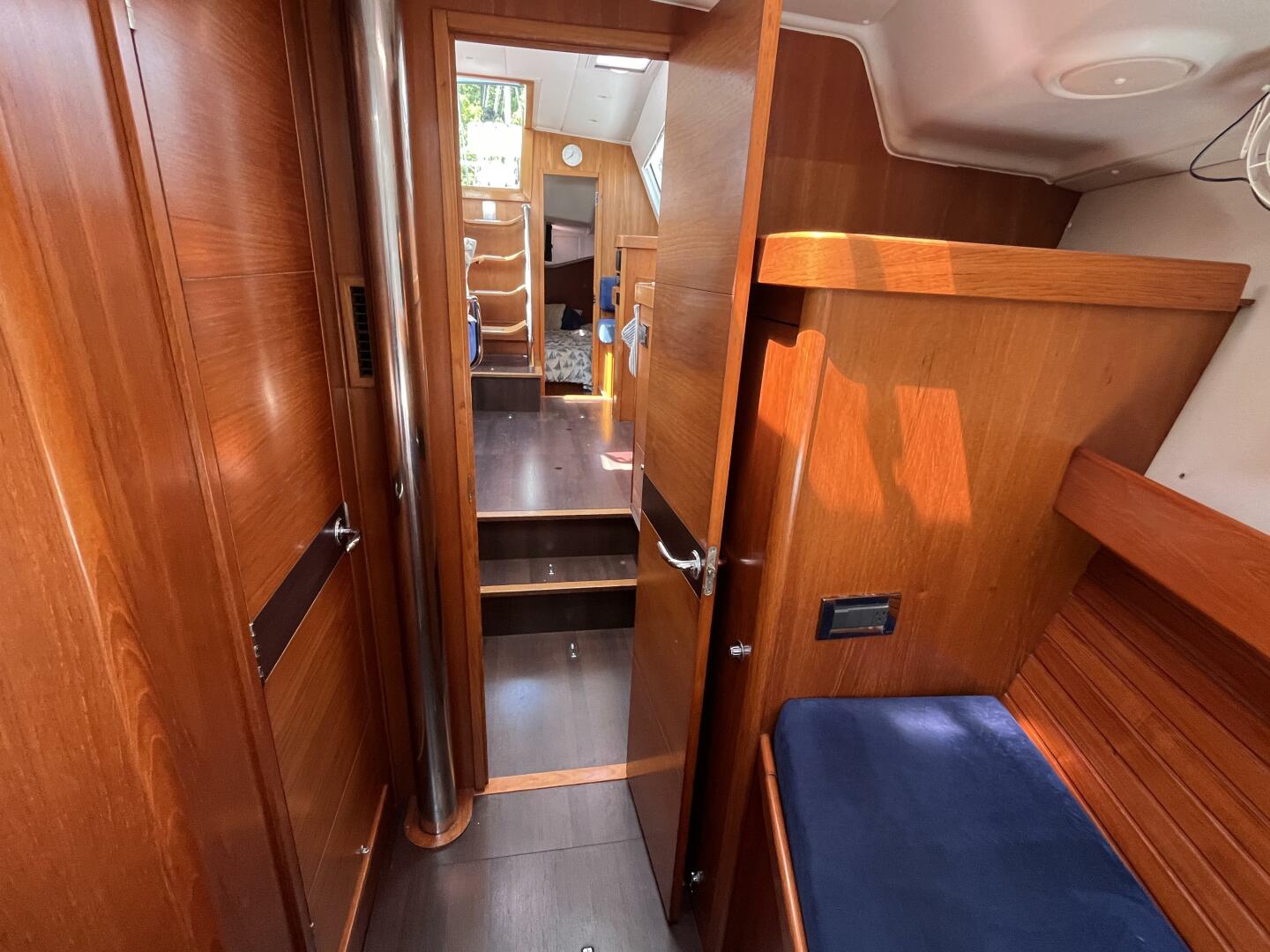 Slide: The Image of Wauquiez Pilot Saloon 41 2007 - 4580250