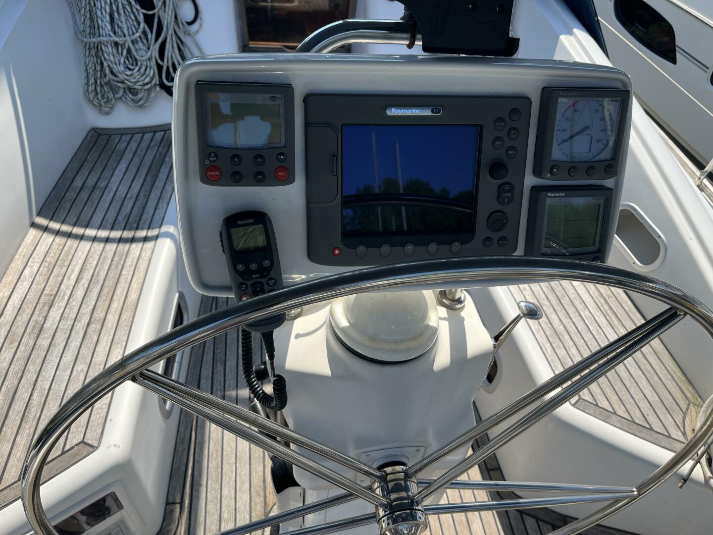 Slide: The Image of Wauquiez Pilot Saloon 41 2007 - 4553822