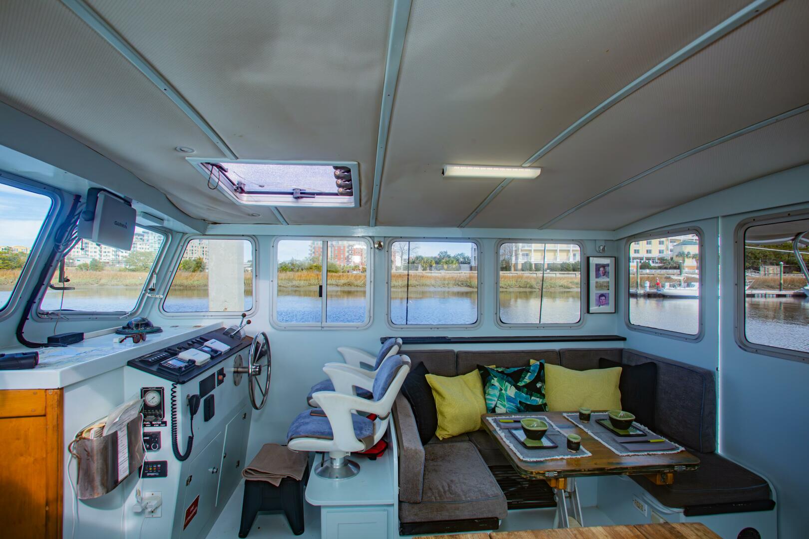 Slide: The Image of 40' Wayne Beal Downeast Cruiser 2002 - Cummins 540 HP For Sale - 5481798