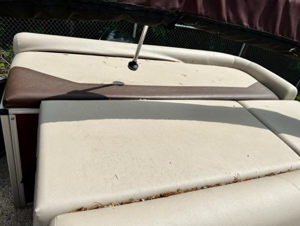 Slide: The Image of 2016 Weeres Pontoons ECLIPSE 240TT boat seating area with sunshade. - 6