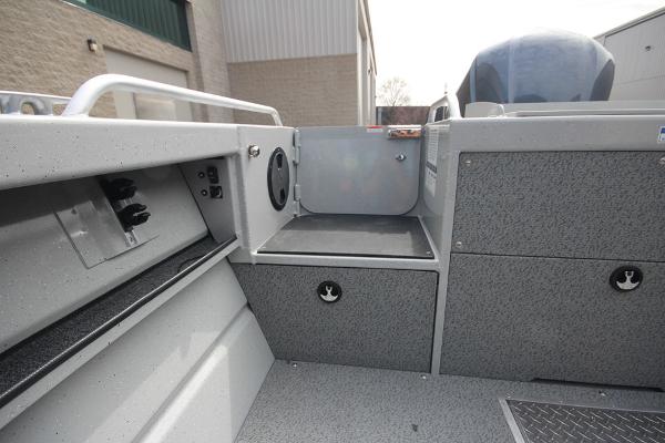 Slide: The Image of Weldcraft 240 Maverick DV F300XA In Stock 2023 - 11