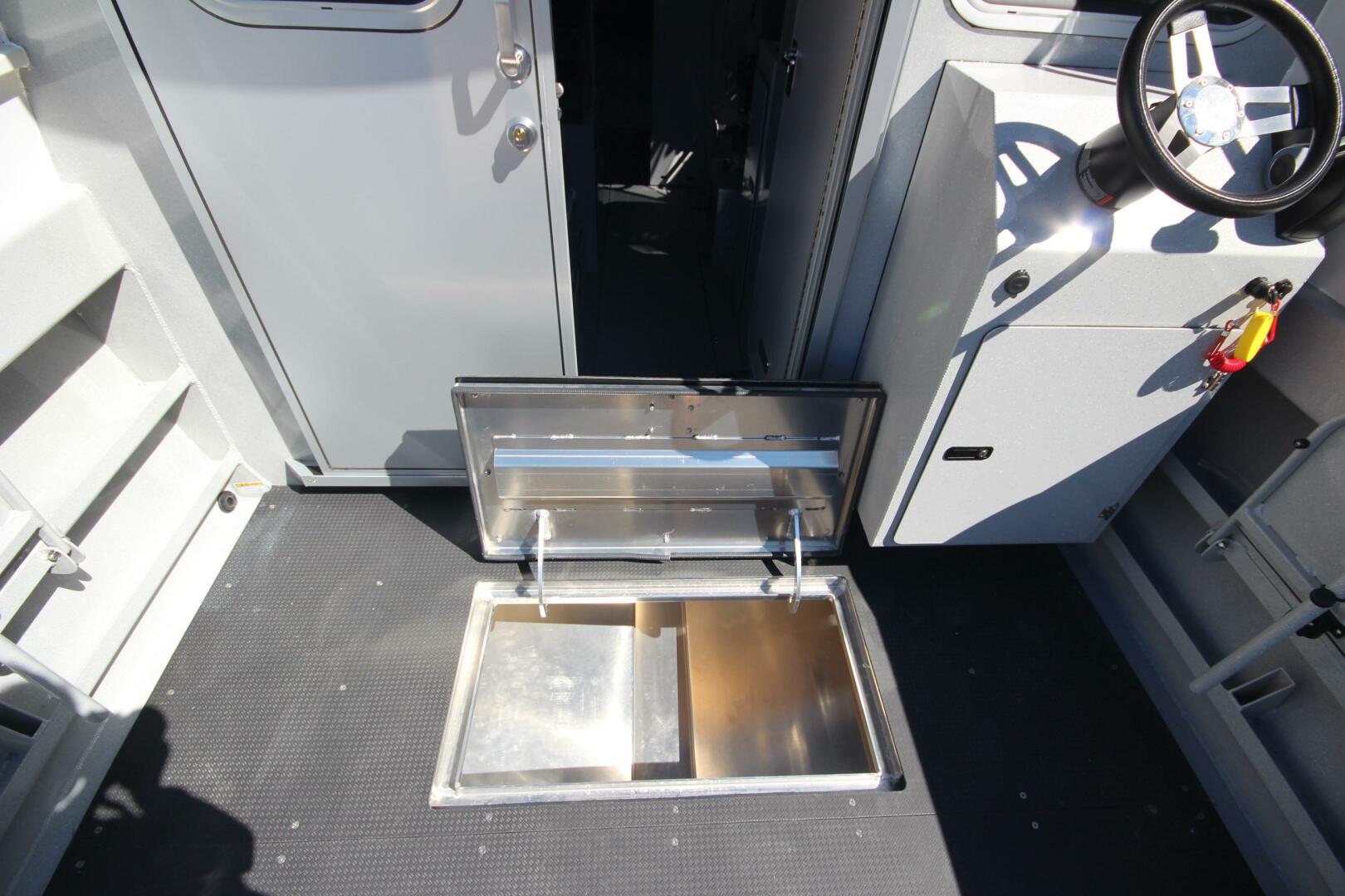 Slide: The Image of Weldcraft 260 Cuddy King 2023 - 5172845