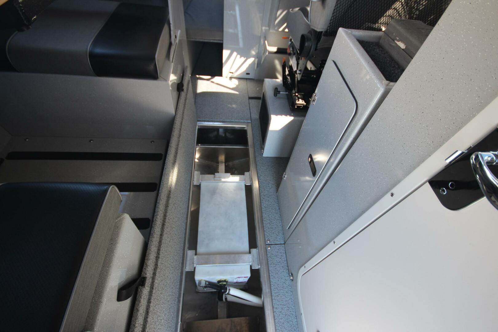 Slide: The Image of Weldcraft 260 Cuddy King 2023 - 5172854