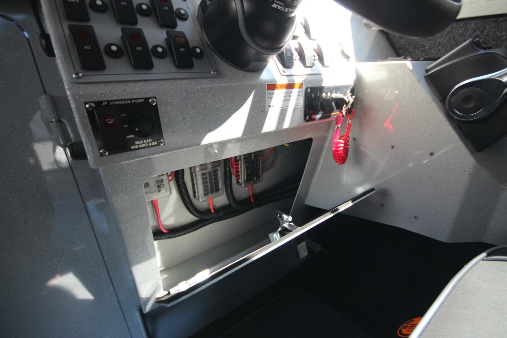 Slide: The Image of Weldcraft 260 Cuddy King 2023 - 5172875