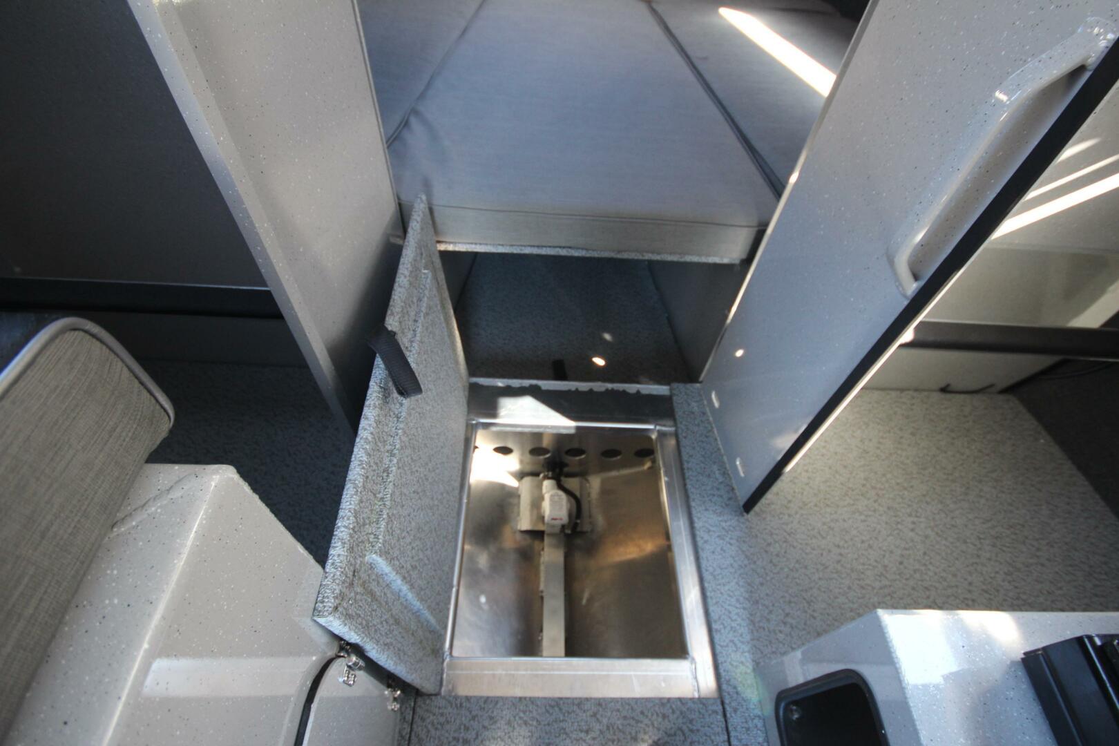 Slide: The Image of Weldcraft 260 Cuddy King 2023 - 5172887