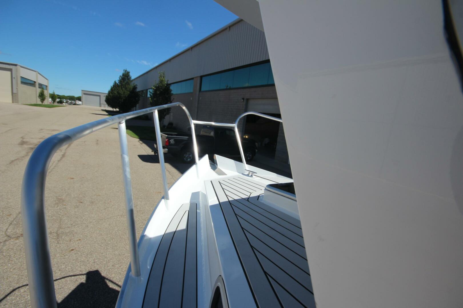 Slide: The Image of Weldcraft 260 Cuddy King 2023 - 5172892