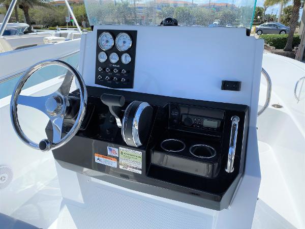 Slide: The Image of Wellcraft 182 Fisherman 2020 - 5