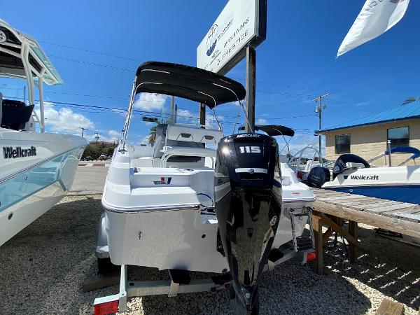 Slide: The Image of Wellcraft 182 Fisherman 2020 - 9