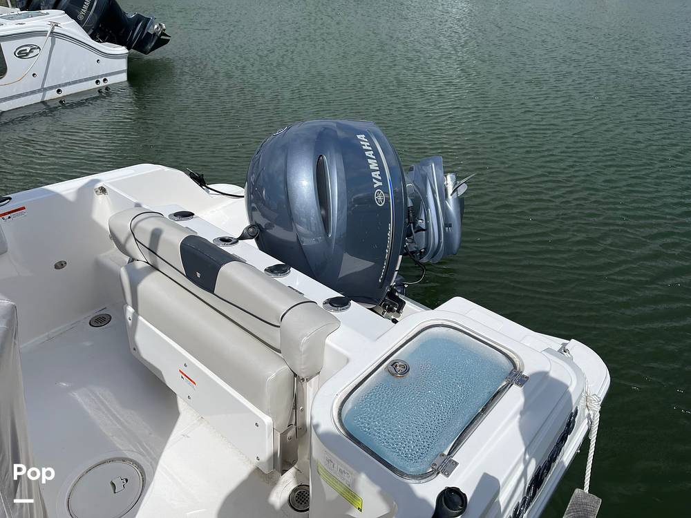 Slide: The Image of Wellcraft 222 Fisherman 2018 - 15399636