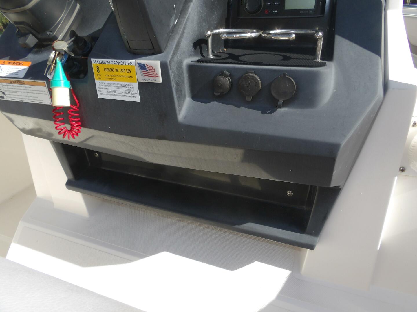 Slide: The Image of Wellcraft 222 Fisherman 2018 - 4642773