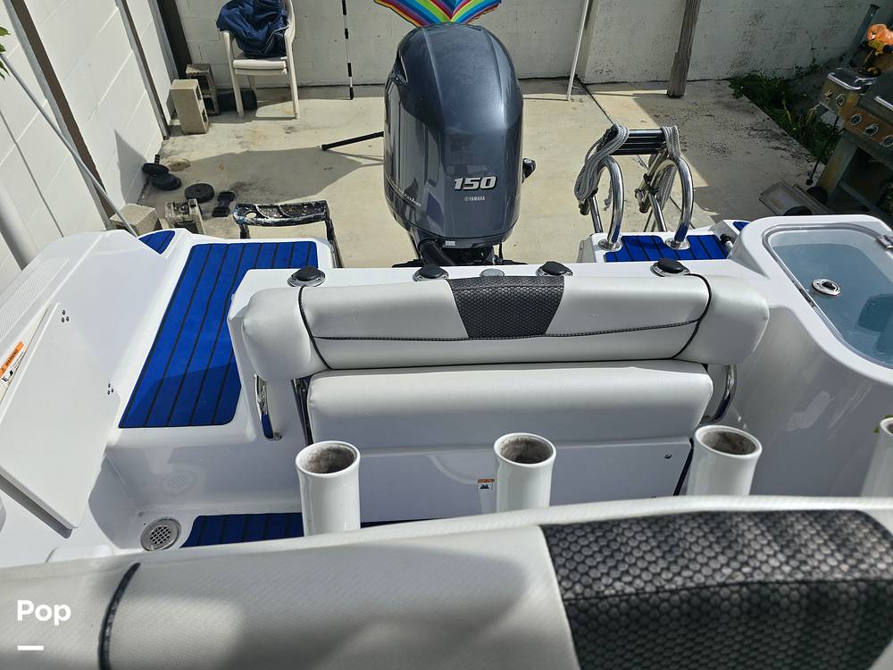 Slide: The Image of Wellcraft 222 Fisherman 2020 - 14404053