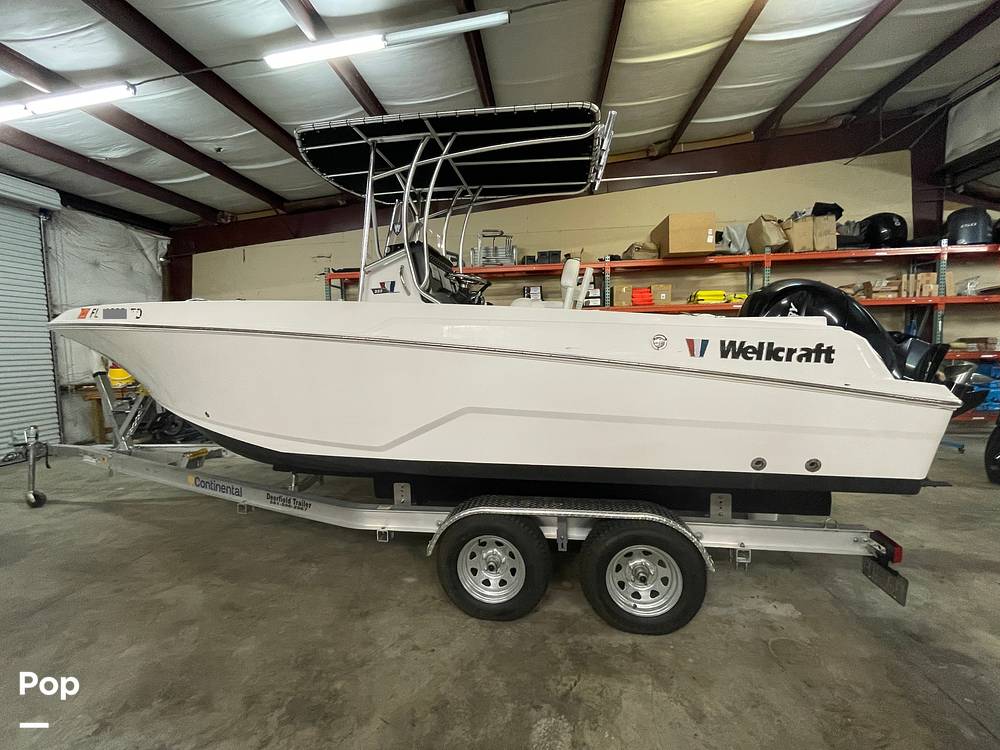 Slide: The Image of Wellcraft 222 Fisherman 2022 - 15803355