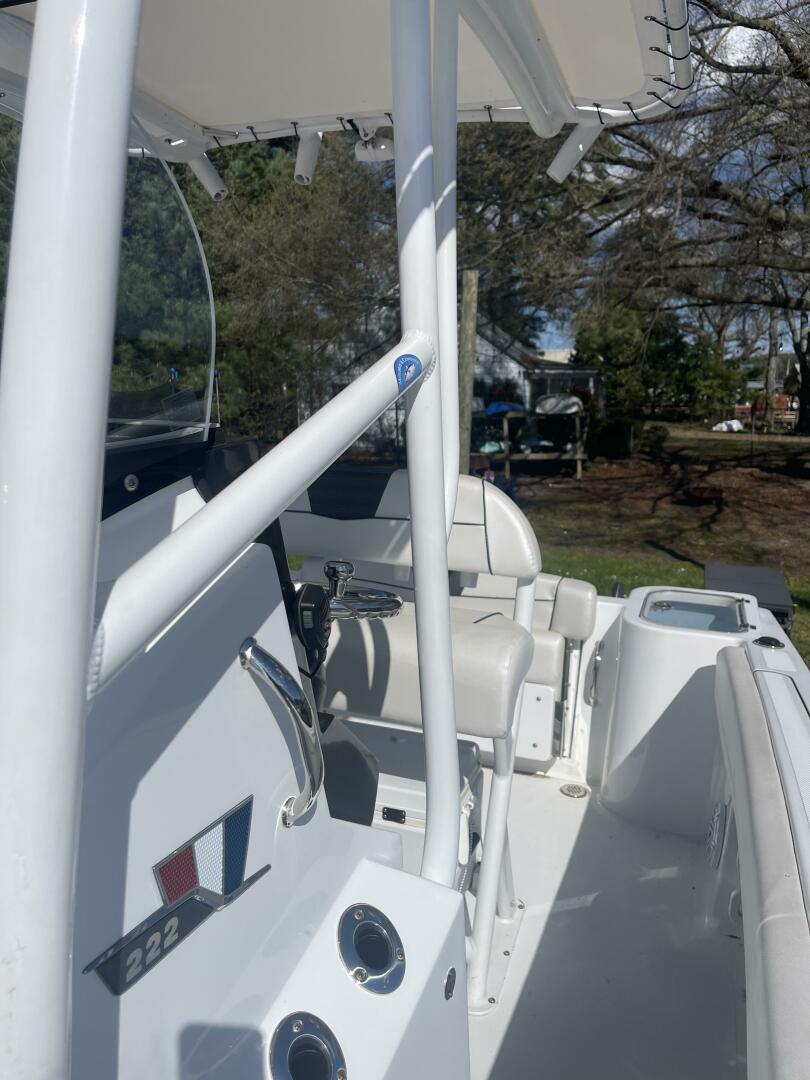 Slide: The Image of Wellcraft 222 Fisherman 2022 - 5286877