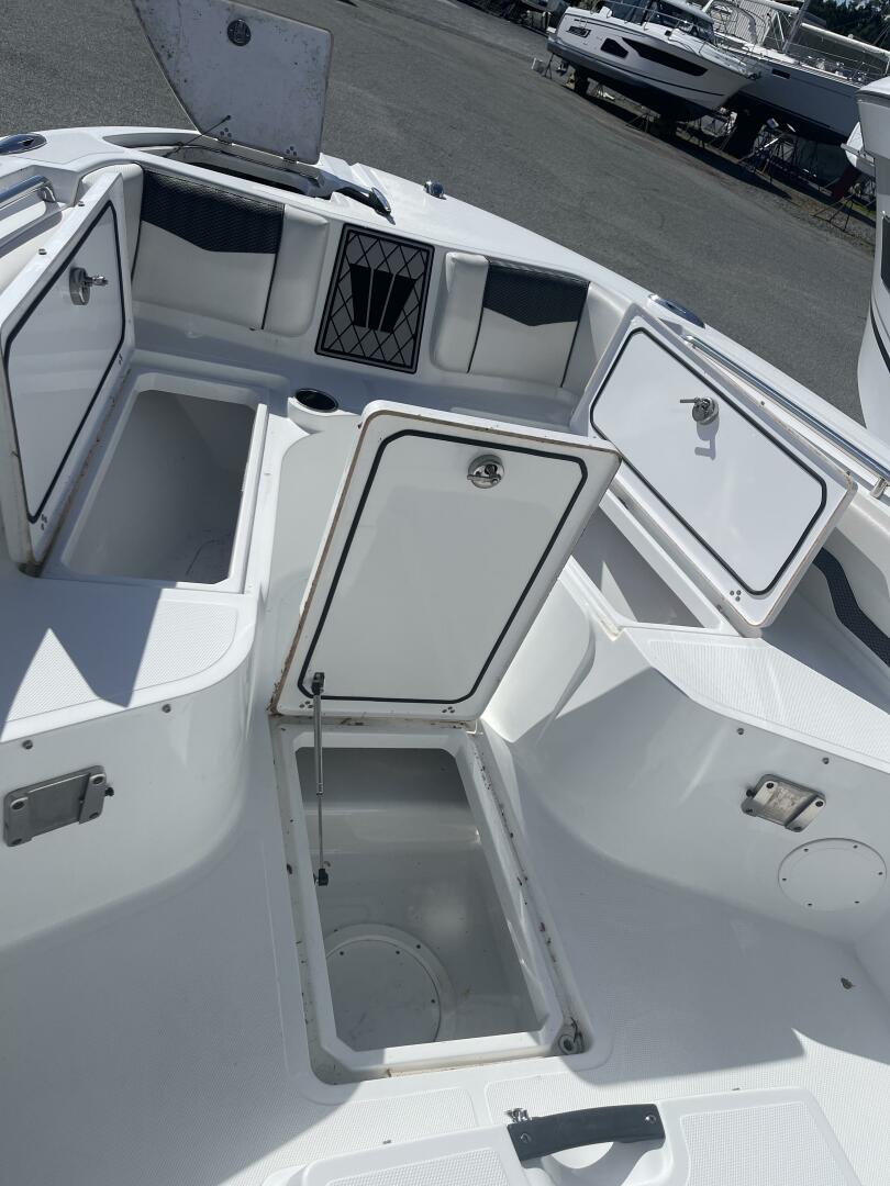 Slide: The Image of Wellcraft 222 Fisherman 2022 - 5286879