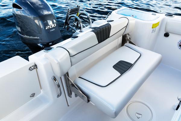 Slide: The Image of Wellcraft 222 Fisherman 2022 - 7