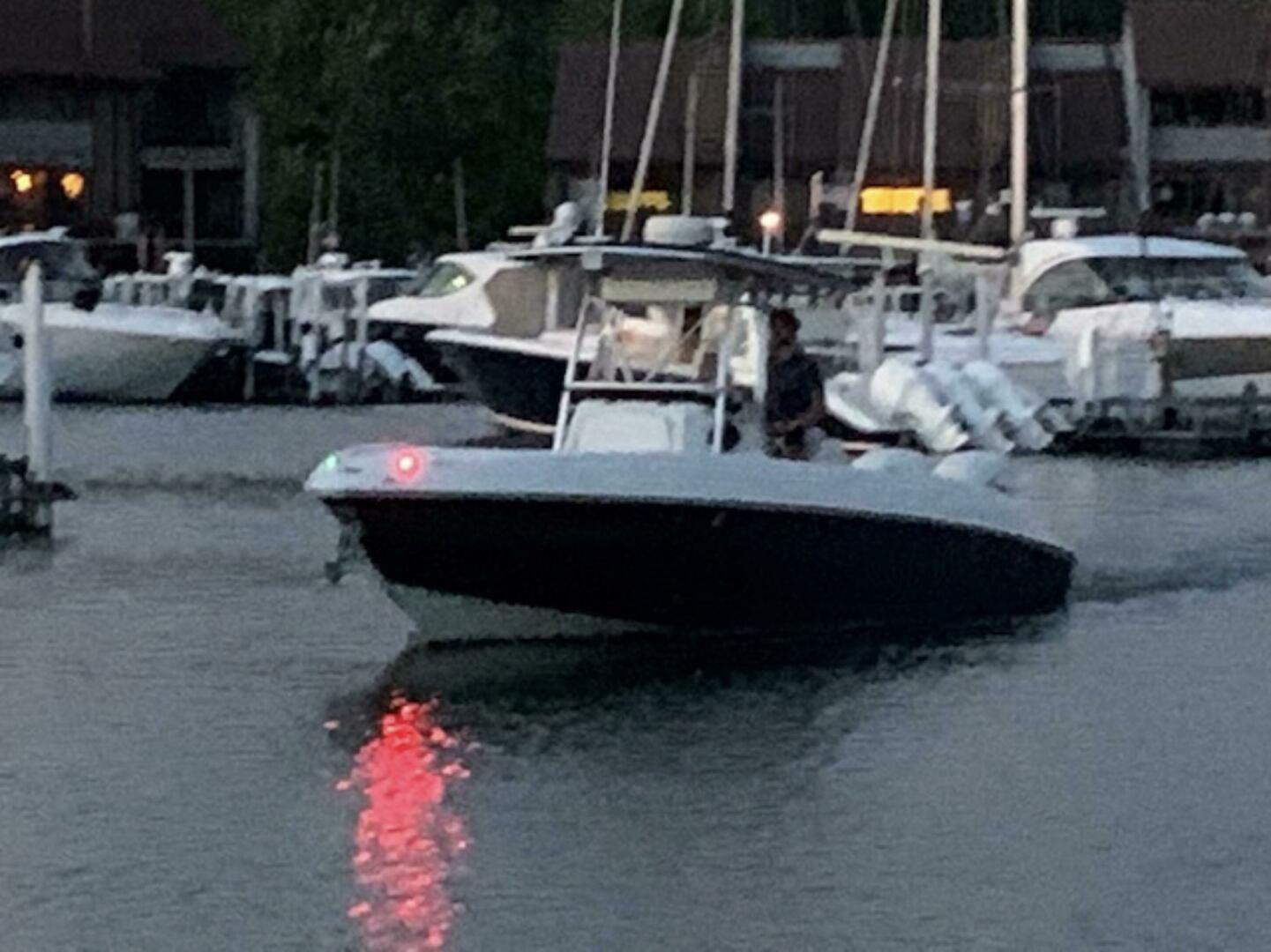 Slide: The Image of Wellcraft 29 Scarab Sport 2001 - 5444597