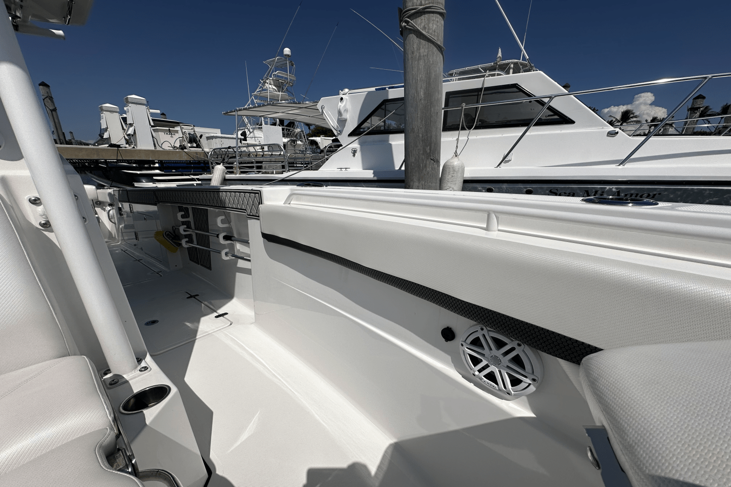 Slide: The Image of Wellcraft 302 2023 - 22