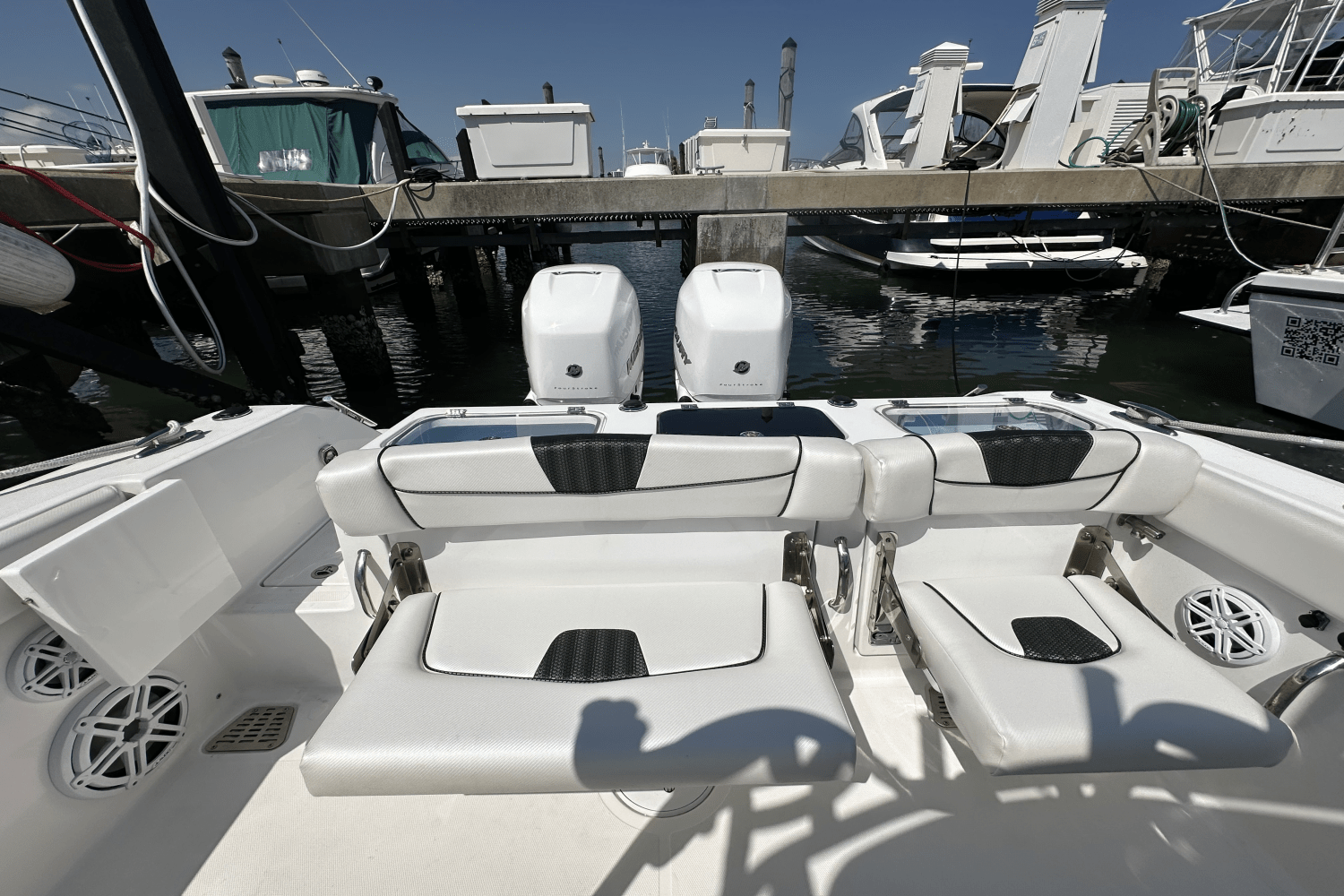 Slide: The Image of Wellcraft 302 2023 - 23