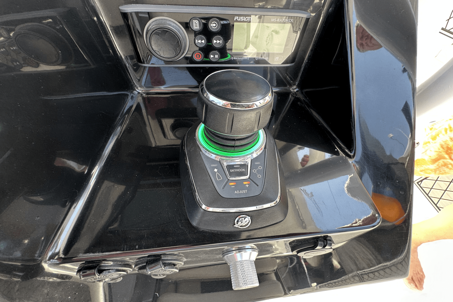 Slide: The Image of Wellcraft 302 2023 - 34