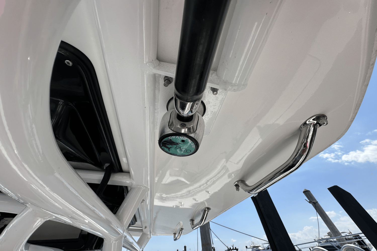 Slide: The Image of Wellcraft 302 2023 - 39