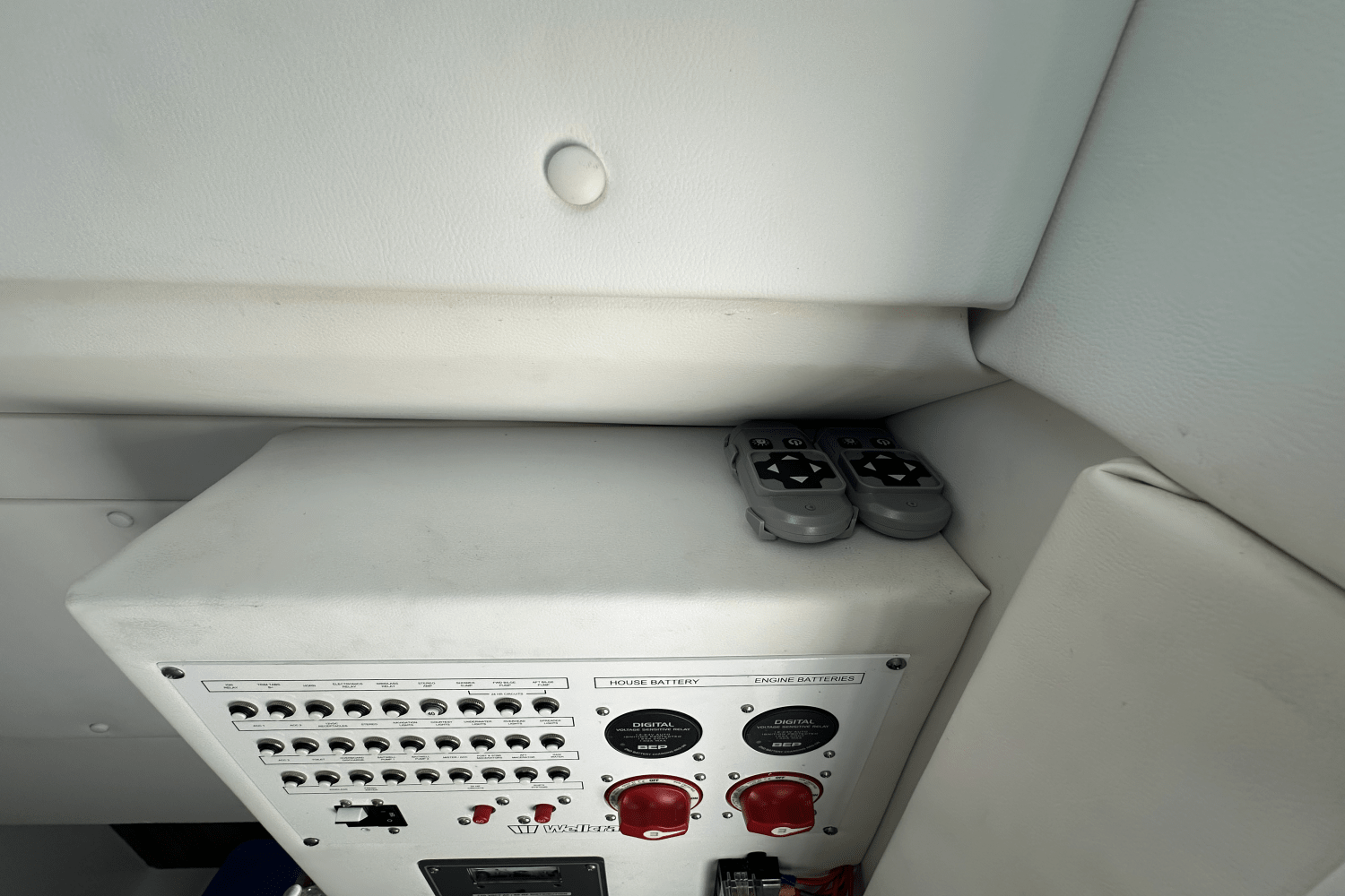 Slide: The Image of Wellcraft 302 2023 - 47