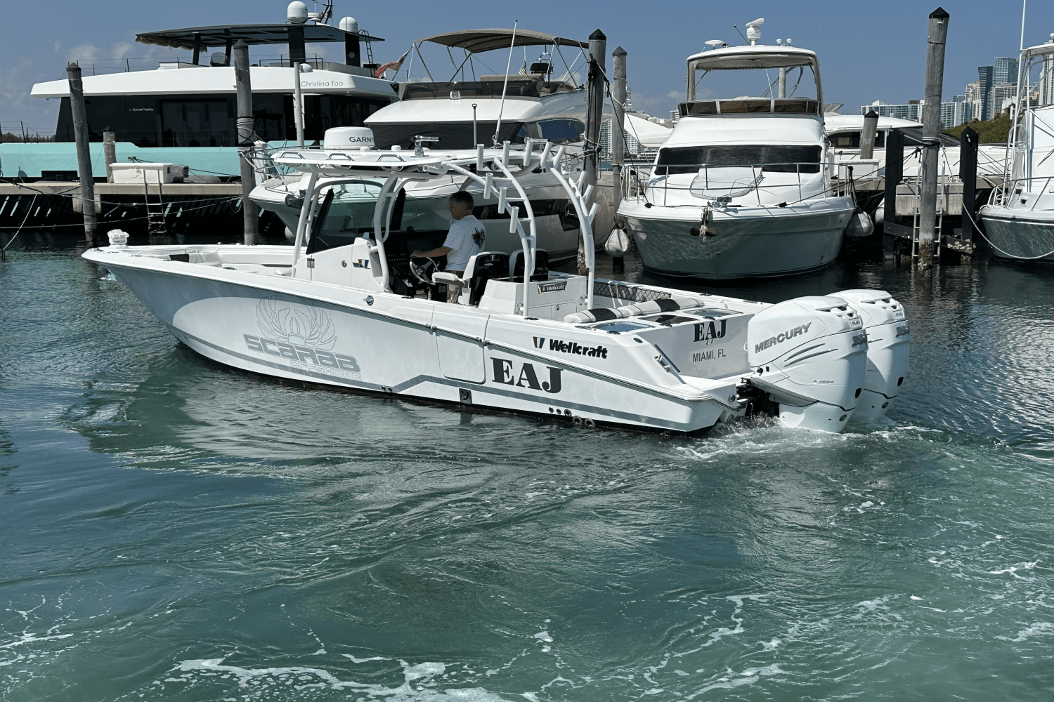 Slide: The Image of Wellcraft 302 2023 - 7