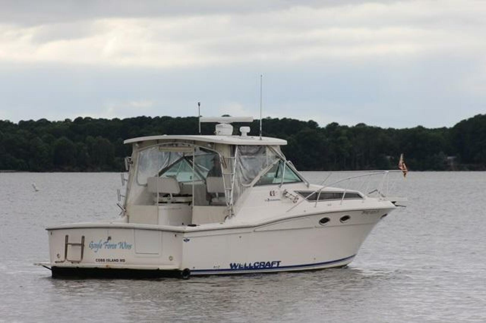 Slide: The Image of 33' Wellcraft starboard aft profile1 - 4494823