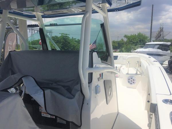 Slide: The Image of Wellcraft 352 Fisherman 2019 - 4