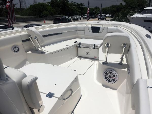 Slide: The Image of Wellcraft 352 Fisherman 2019 - 5