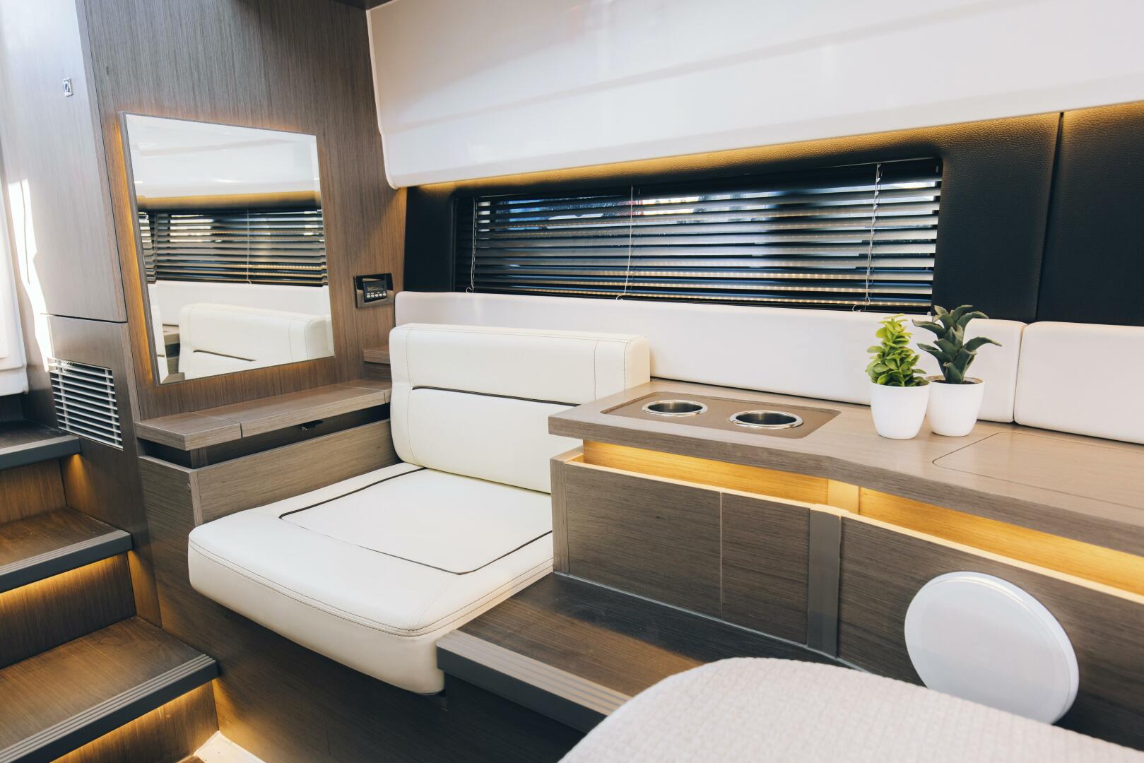 Slide: The Image of Wellcraft 38 Explorer 2025 - 4577641
