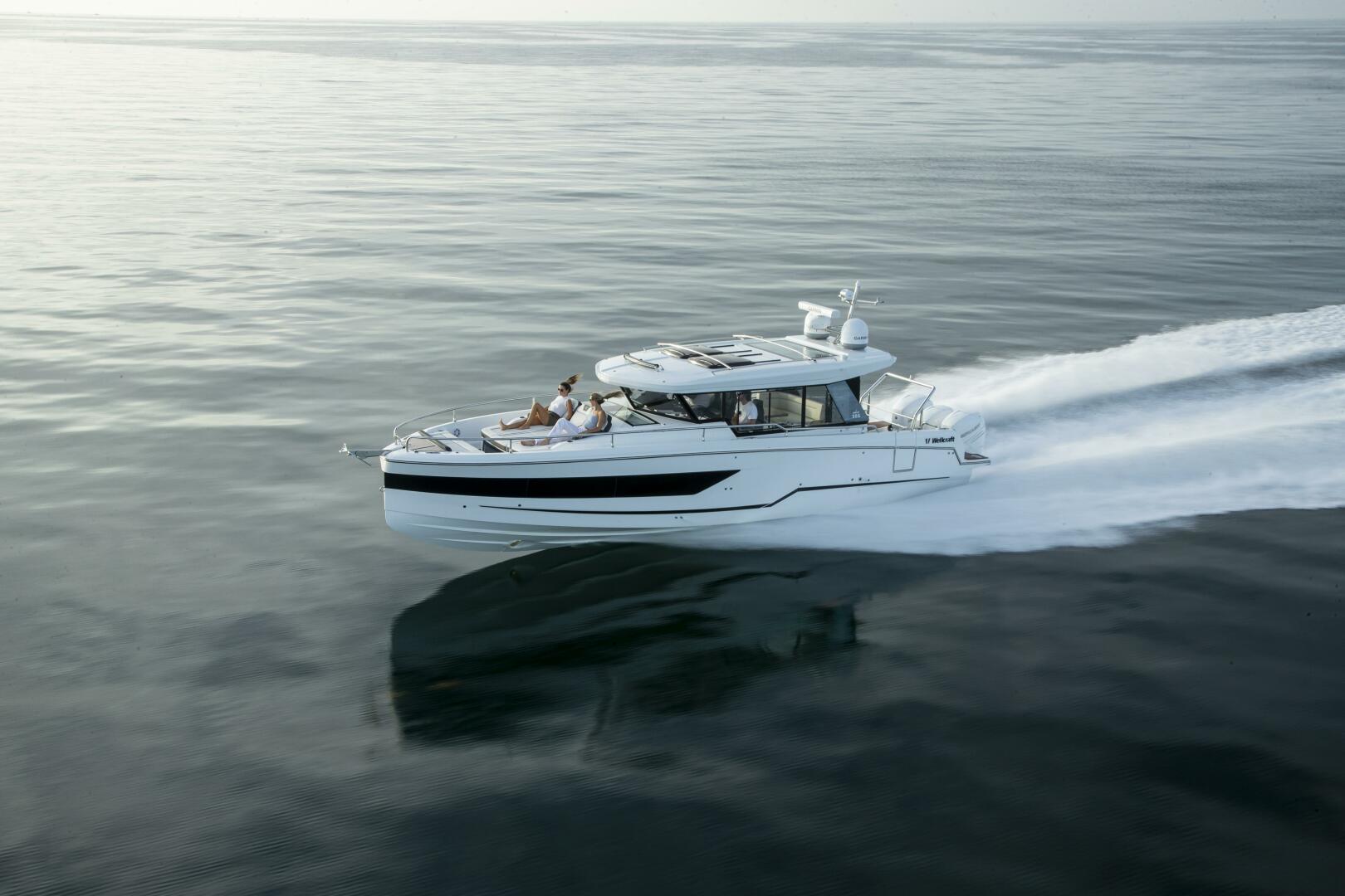 Slide: The Image of Wellcraft 38 Explorer 2025 - 4577682
