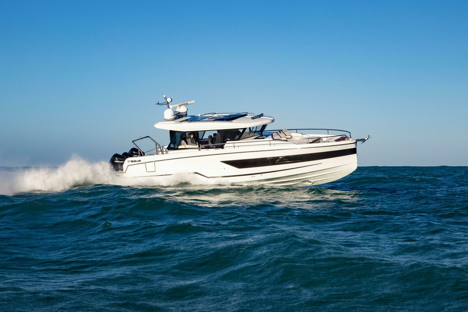 Slide: The Image of Wellcraft 38 Explorer 2025 - 4577698